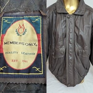 Members Only Vintage 100% Brown Leather Bomber Jacket XL Bag 20